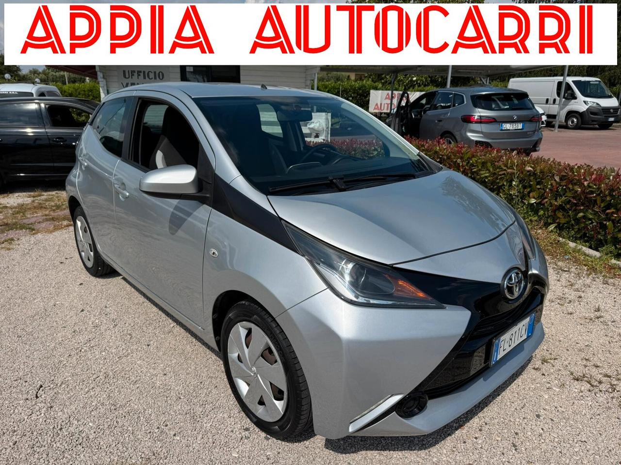 Toyota Aygo 1.0 69CV 5porte x-play AUTOMATICA-OK NEOPATENTATI-UNICOPROPRIETARIO