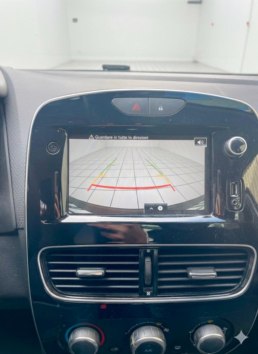 Renault Clio dCi 8V 90 CV 5 porte Moschino Life