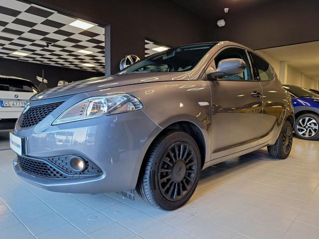 LANCIA Ypsilon 1.2 69 CV 5 porte S&S Gold