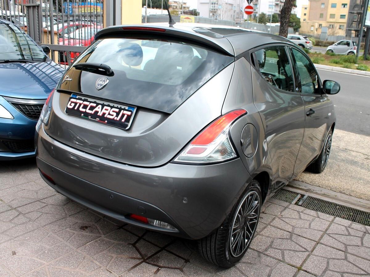Lancia Ypsilon 1.2 69 CV 5 porte GPL Ecochic Elefantino Blu GPL CASAMADRE 69cv SENSORI PARK UNIPRO IVA DED