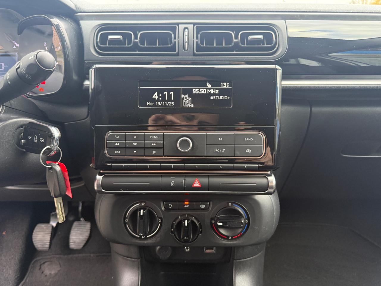 Citroen C3 PureTech 82 Shine OK NEOPATENTATI