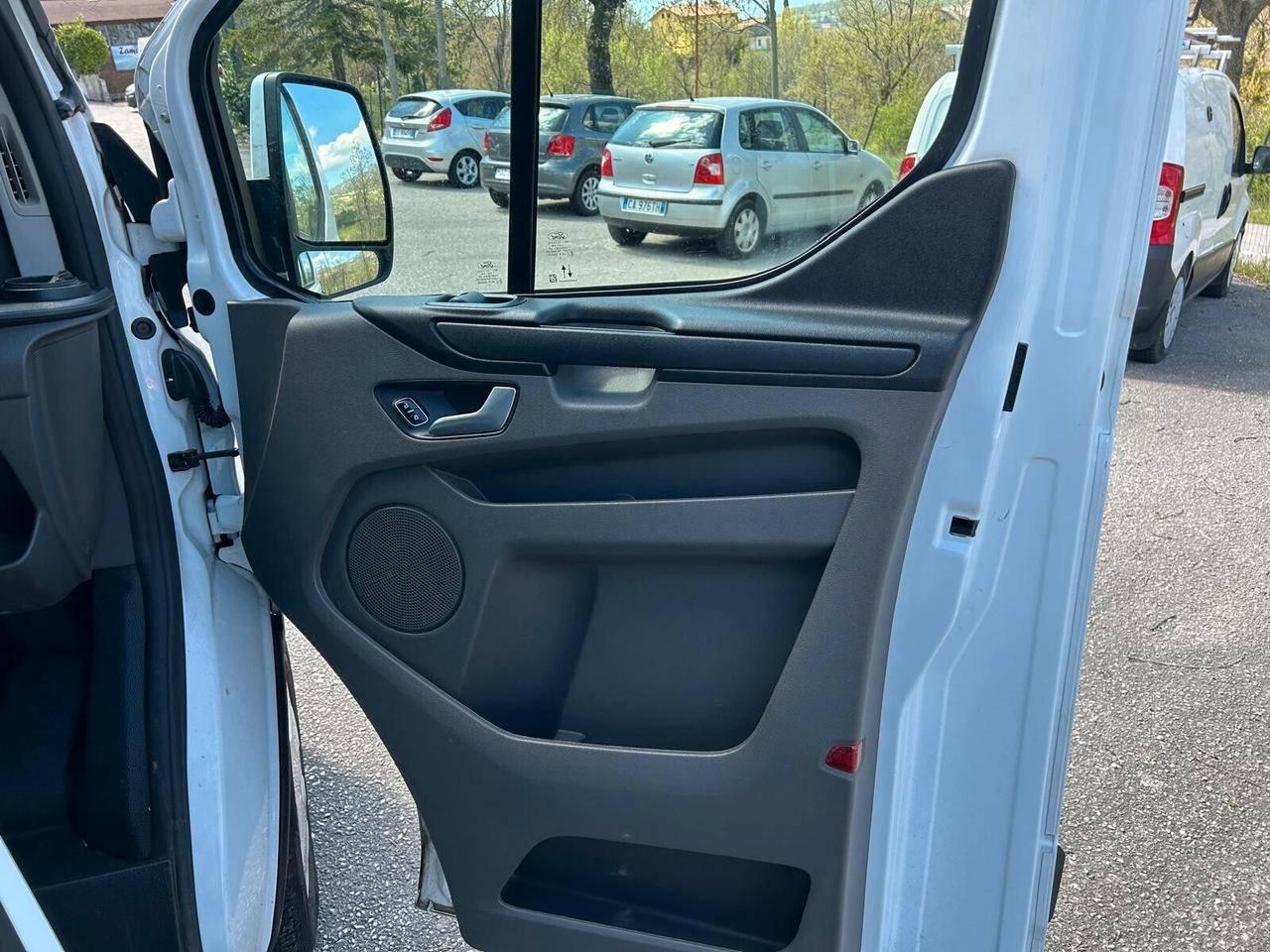 Ford Transit Custom 280 2.0 EcoBlue Hybrid 130 PC Furg. Titanium