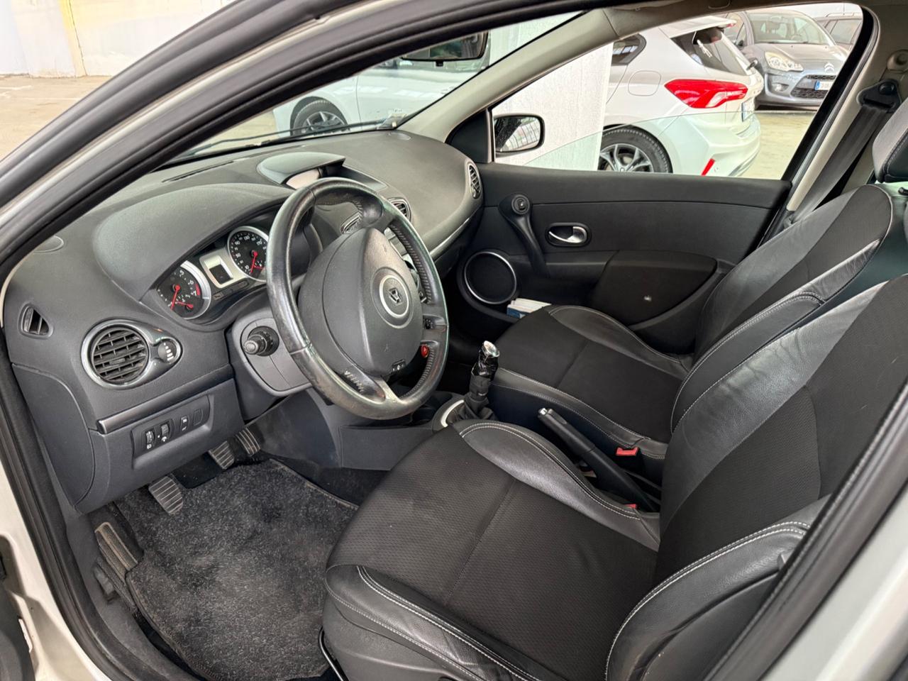 Renault Clio 1.2 16V 5 porte Le Iene