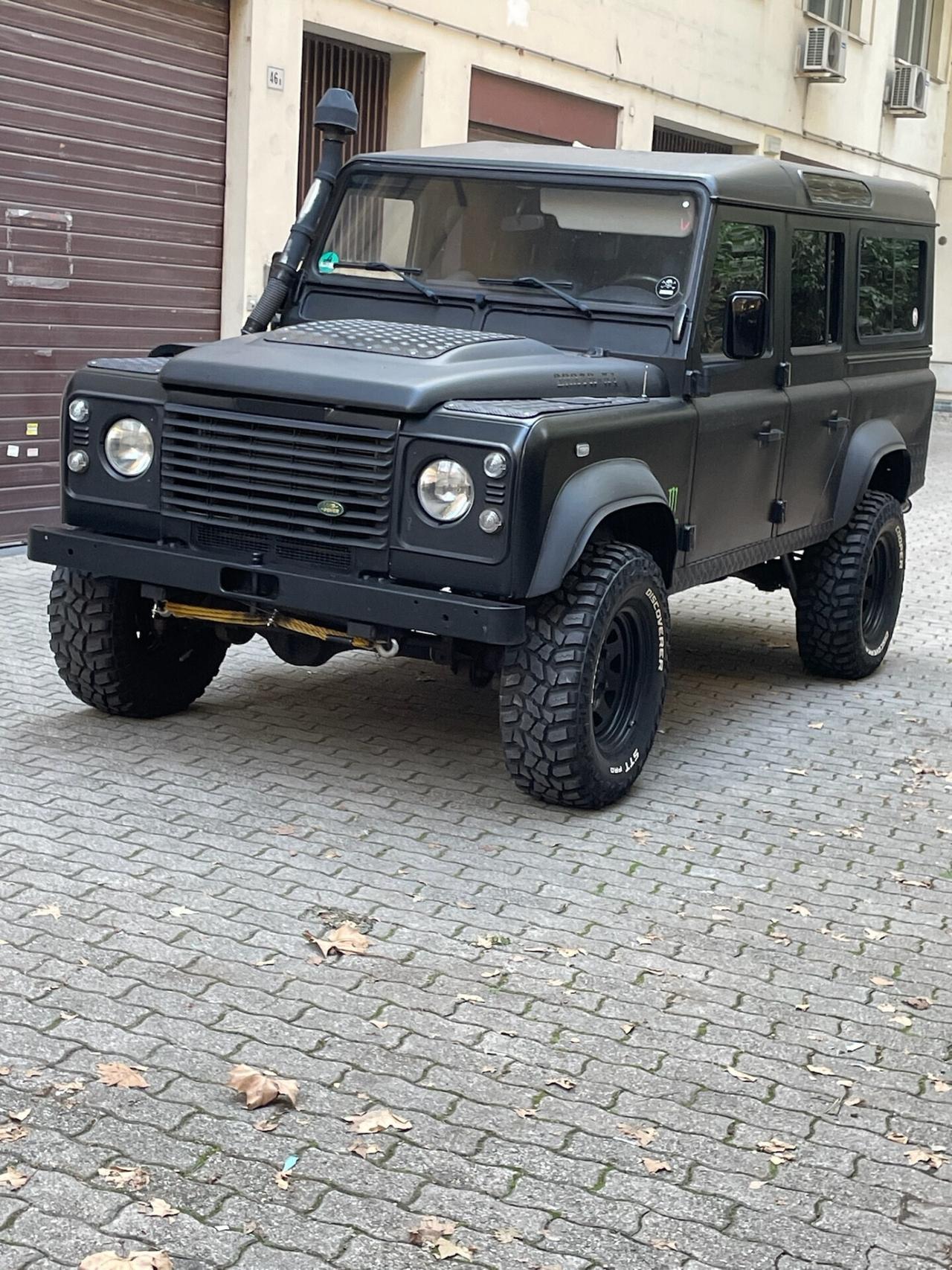 Land Rover Defender 110 TD4 7 POSTI -LIBRETTO TAGLIANDI