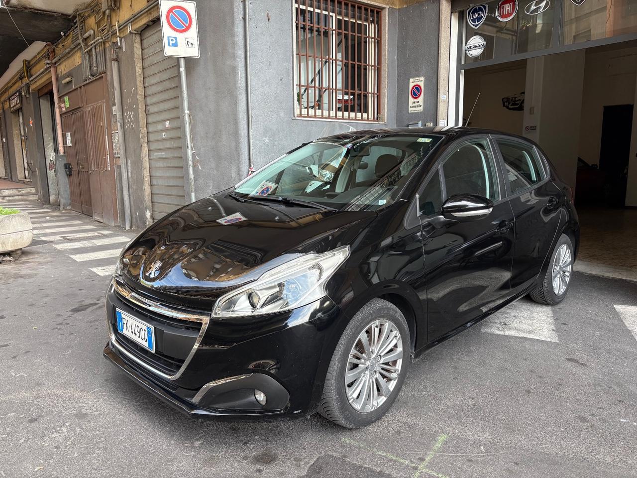 Peugeot 208 BlueHDi 100 5 porte Allure