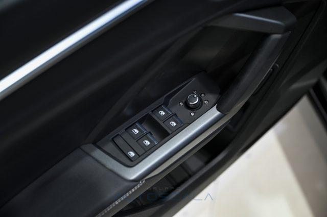 AUDI Q3 SPB 35 TDI 150cv Black Line S Tronic S Line