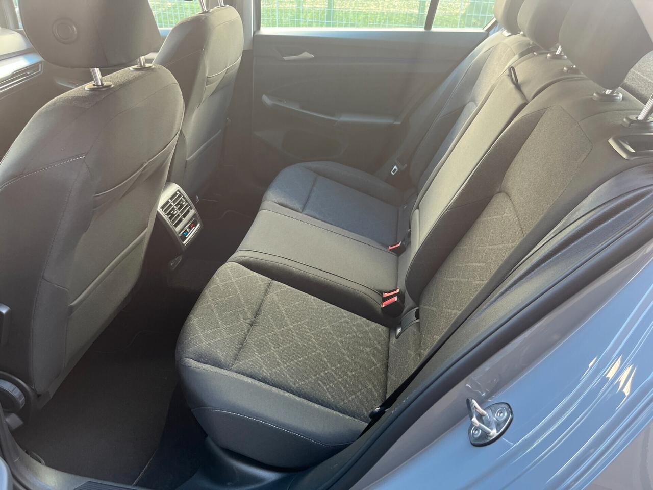 Volkswagen Golf 1.0 TSI EVO Life 12/2022**km 53075**