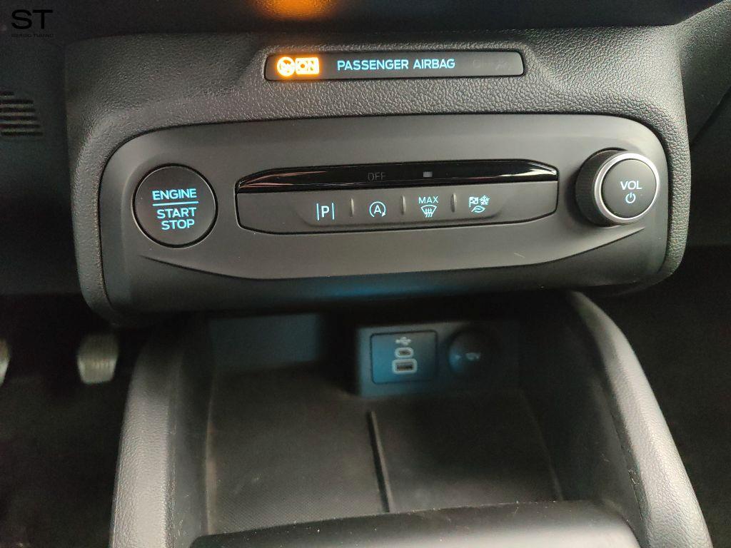 FORD Focus 4ª serie - Focus 1.0 EcoBoost Hybrid 125 CV 5p. ST-Line