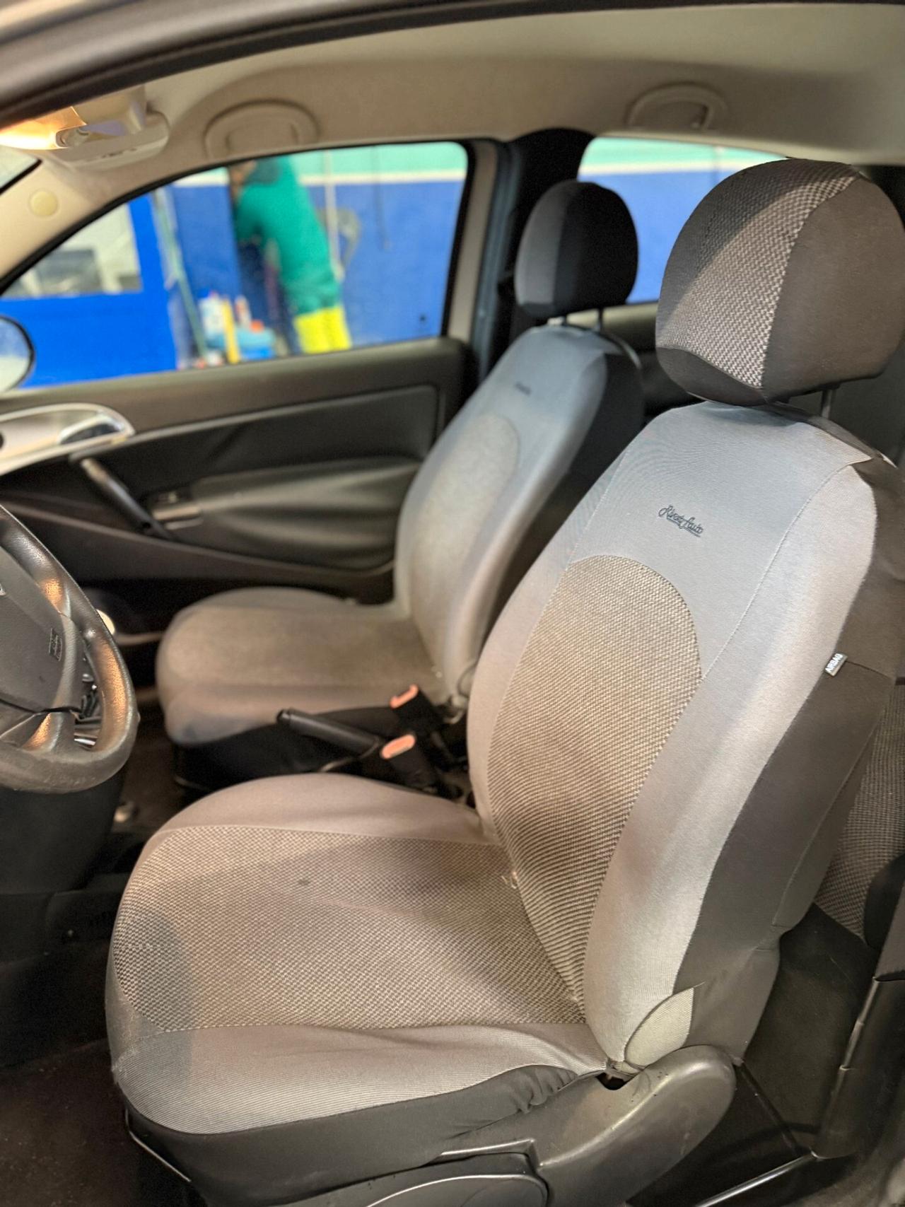 Lancia Ypsilon 1.2 Argento