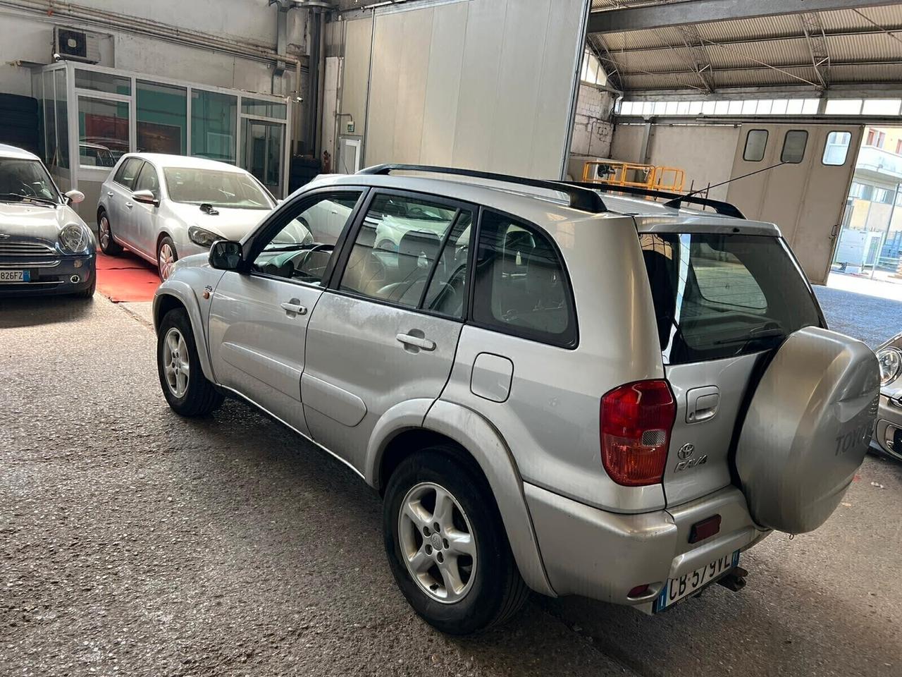 Toyota RAV 4 2,0-D-4d-2001