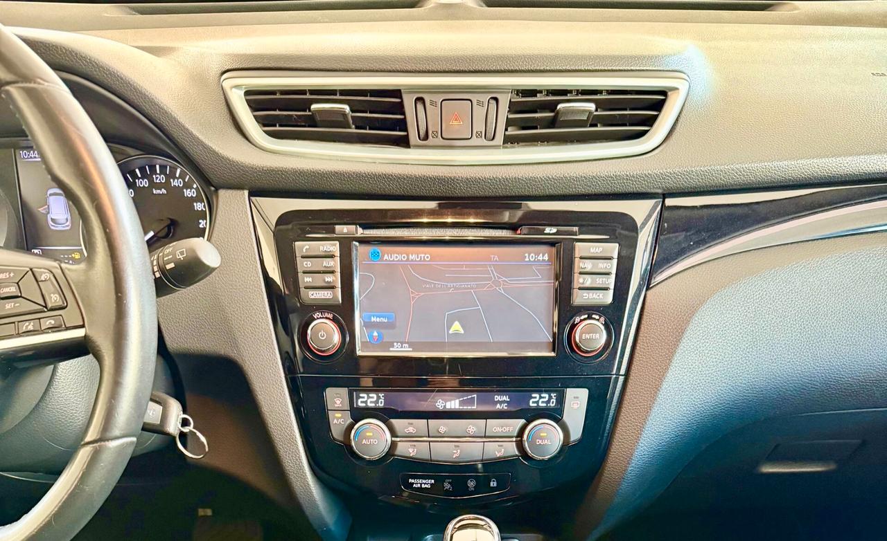 Nissan Qashqai 1.5 dCi Business Navi Retro Led