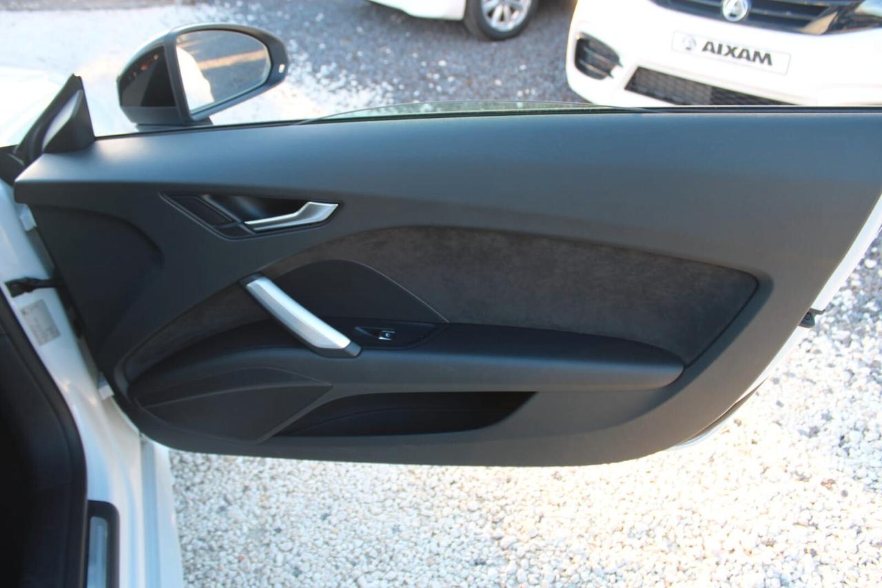 Audi TT Coupé 1.8 TFSI S tronic line
