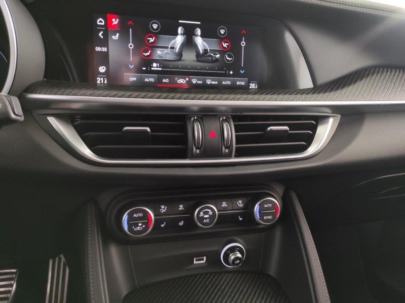 ALFA ROMEO Stelvio - Stelvio 2.9 Bi-Turbo V6 520 CV AT8 Q4 Quadrifoglio