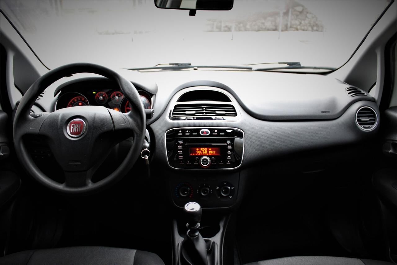 Fiat Punto 1.2 8V 5 porte Neopatentati