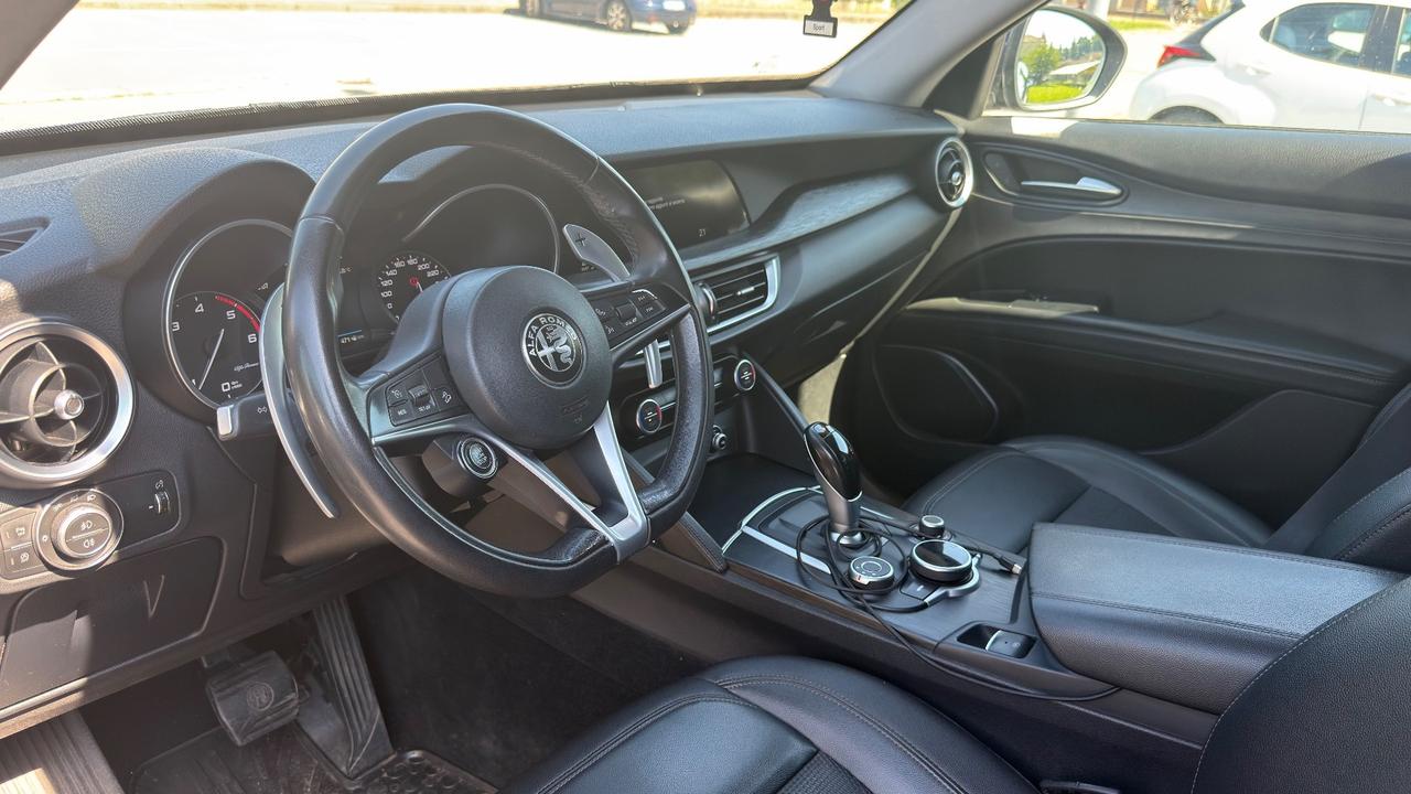 Alfa Romeo Stelvio 2.2 Turbodiesel 210 CV AT8 Q4 Executive