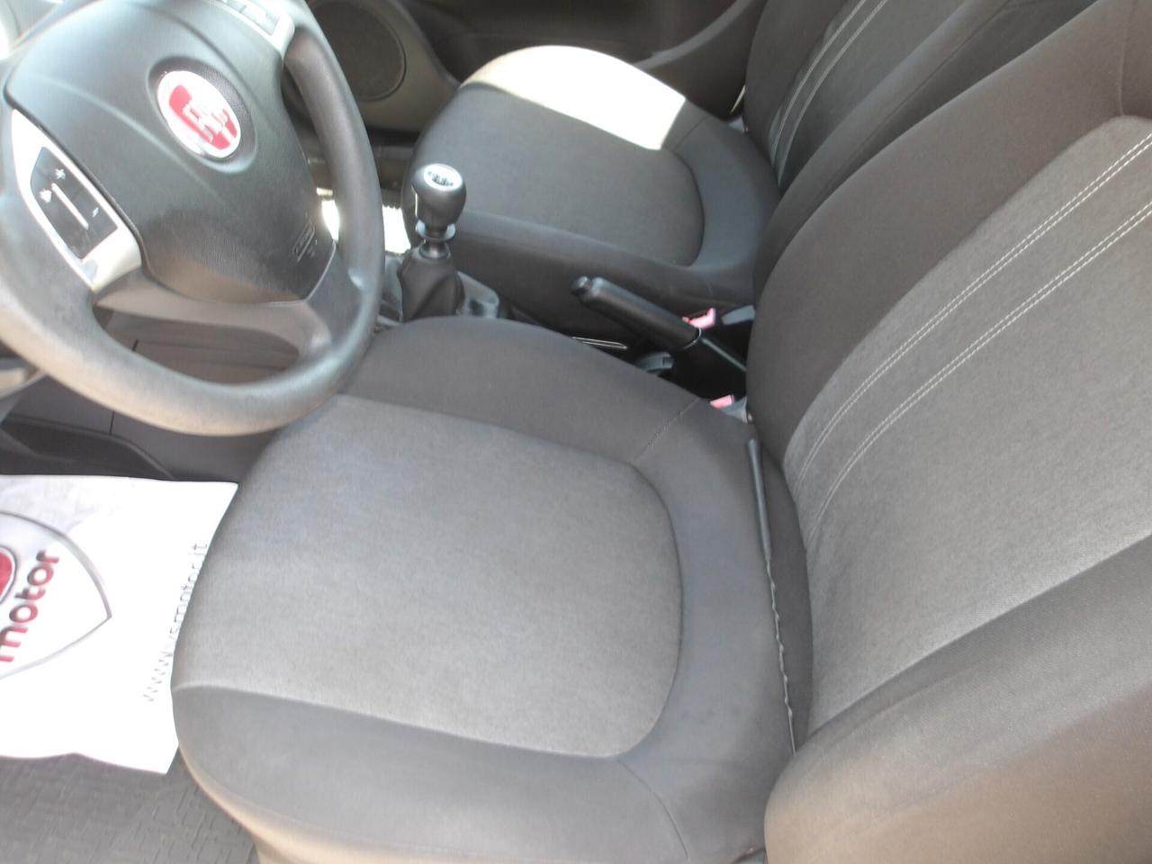 FIAT PUNTO 1.4 BENZ-2013