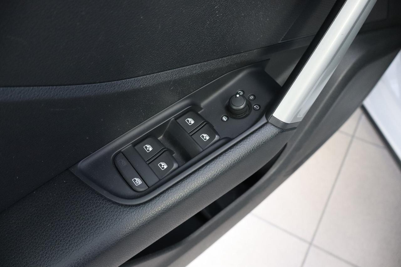 AUDI Q2 30 1.6 TDI 115 CV BUSINESS - CONDIZIONI ECCELLENTI!!!