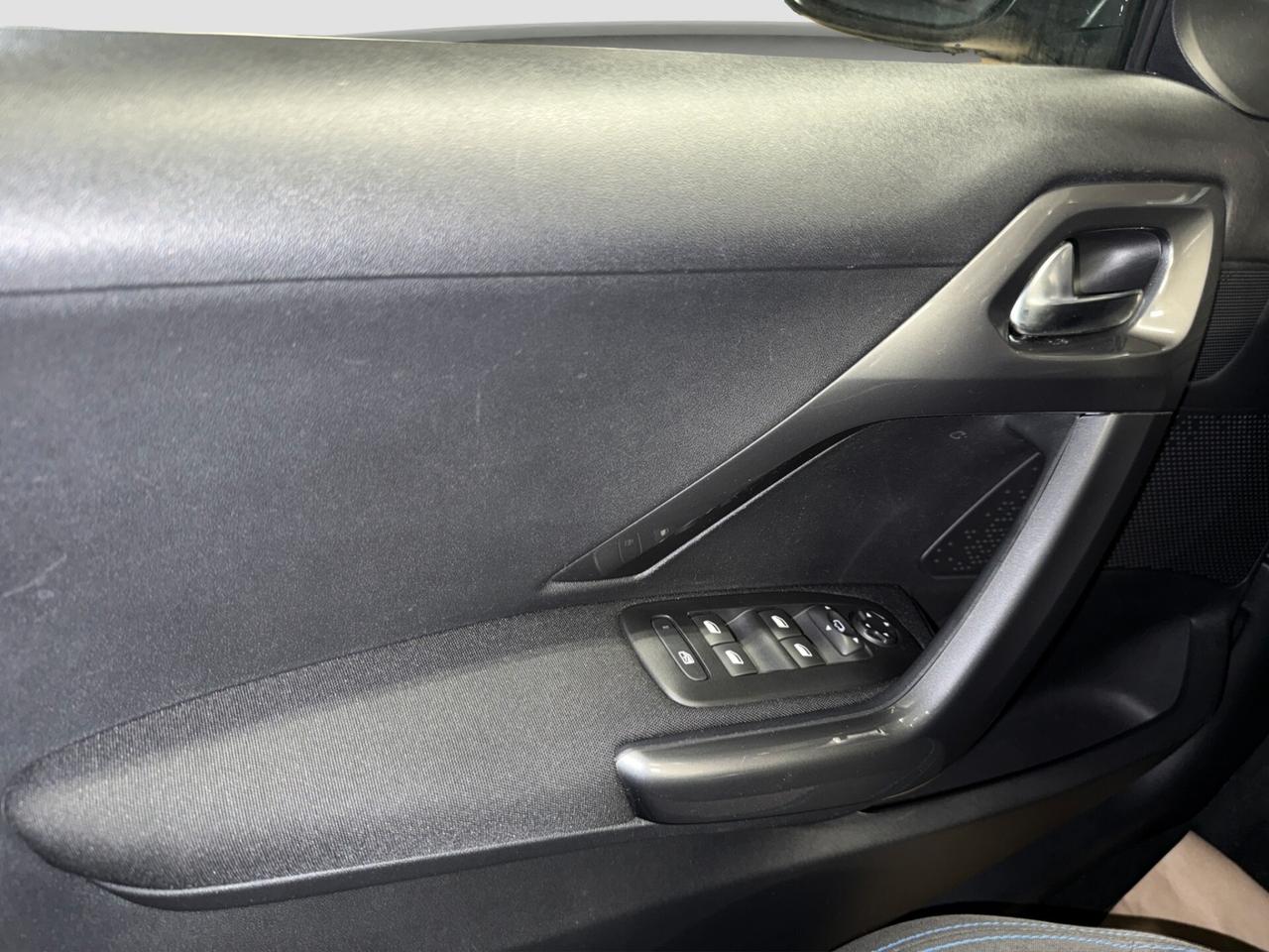 Peugeot 2008 PureTech 82 S&S Style