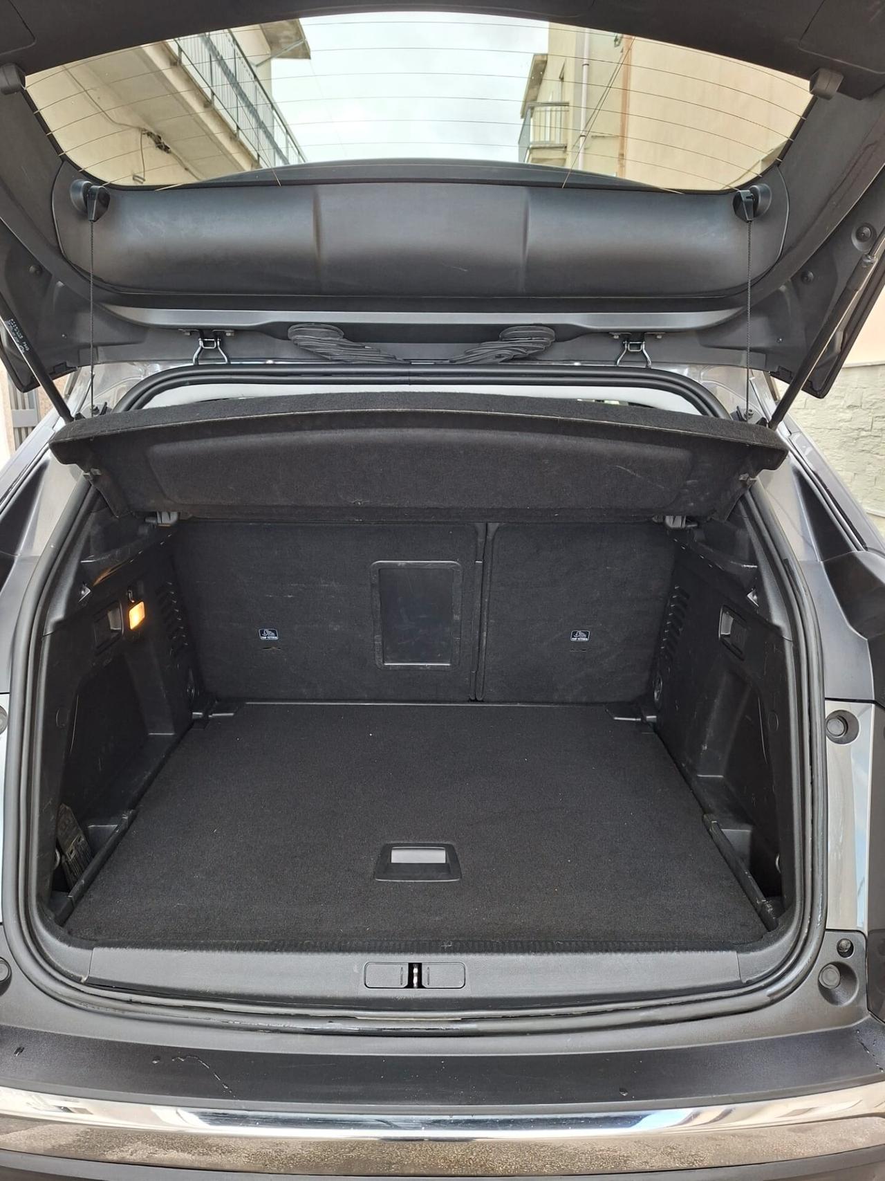 Peugeot 3008 BlueHDi 130 S&S Allure