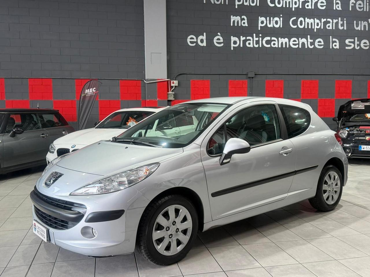 Peugeot 207 1.4 8V 75CV 3p. X Line