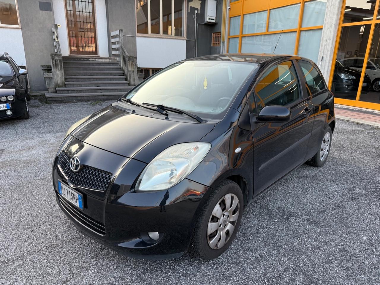 Toyota Yaris 1.000 benz 69cv Neopatentati