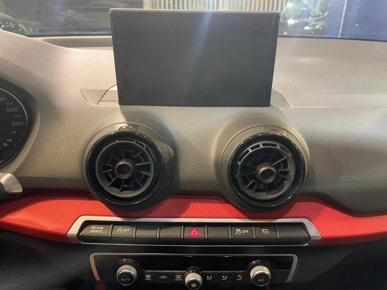 Audi Q2 30 TDI S line Edition