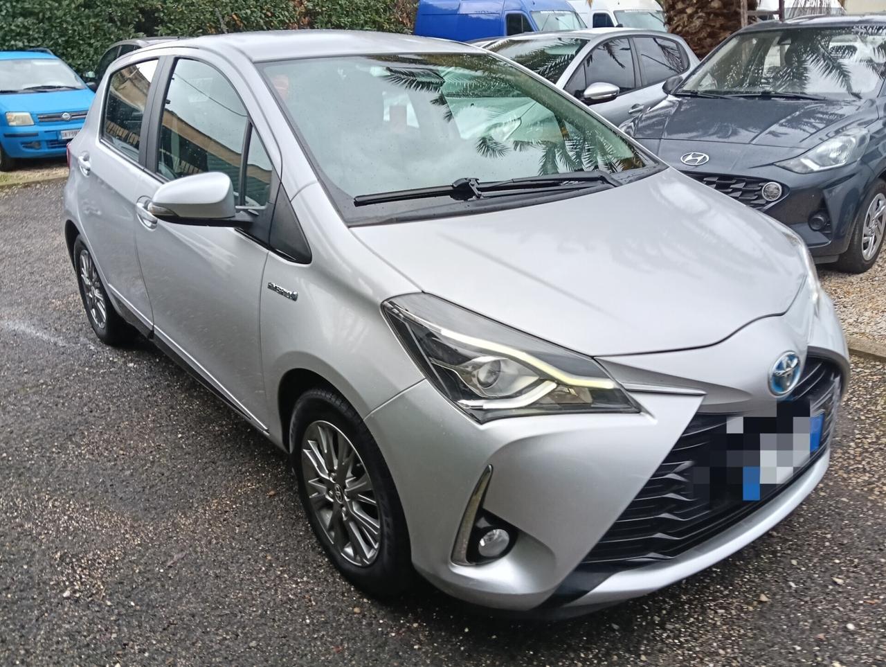 Toyota Yaris 1.5 Hybrid Business(prezzo reale)