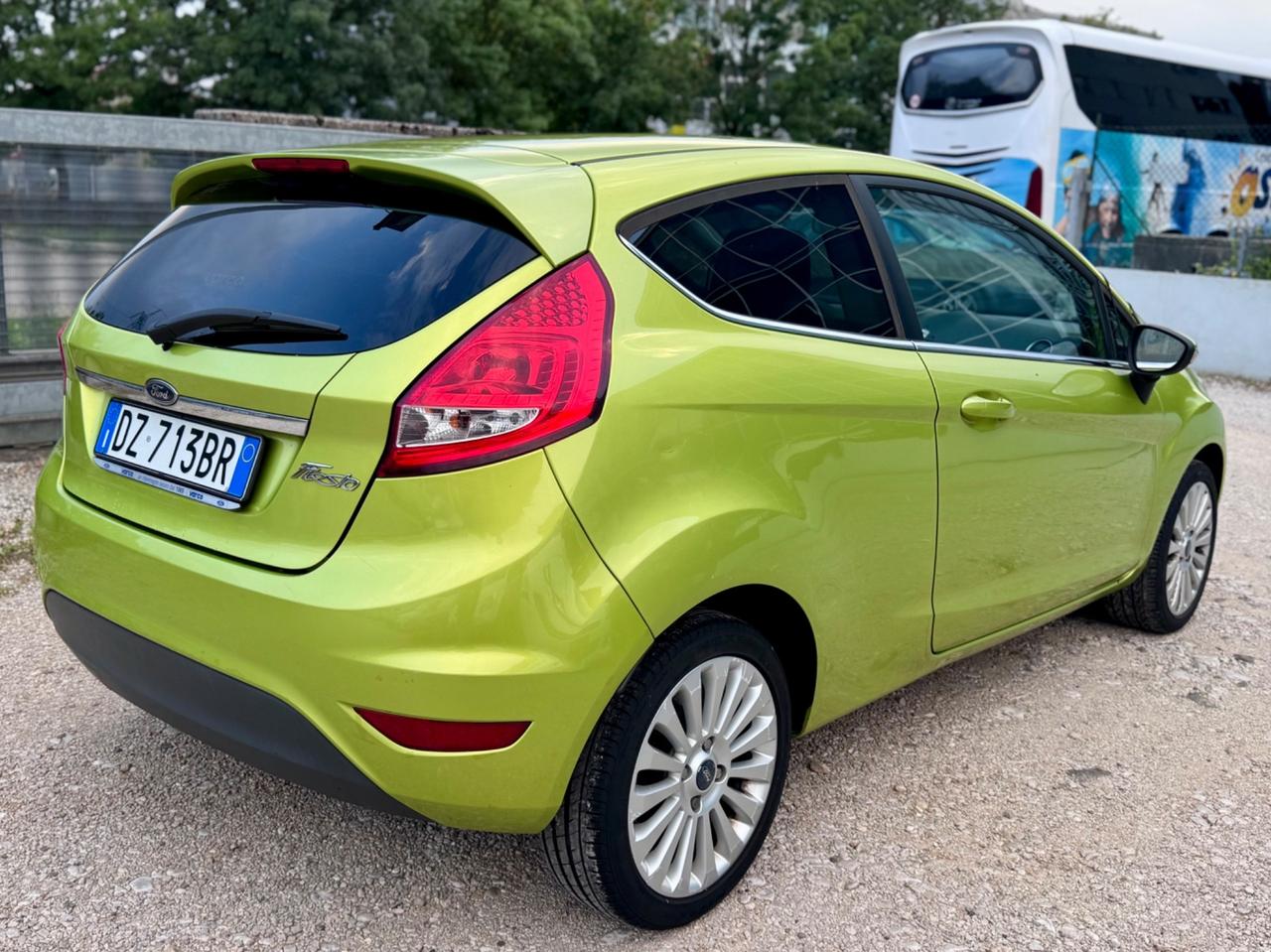 Ford Fiesta 1.2 Benzina 82cv - neopatentati 2010