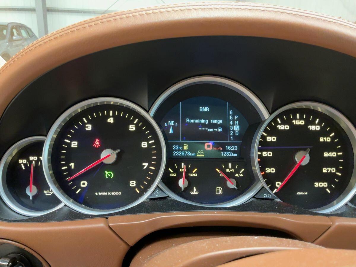 Porsche Cayenne 4.5 cat Turbo
