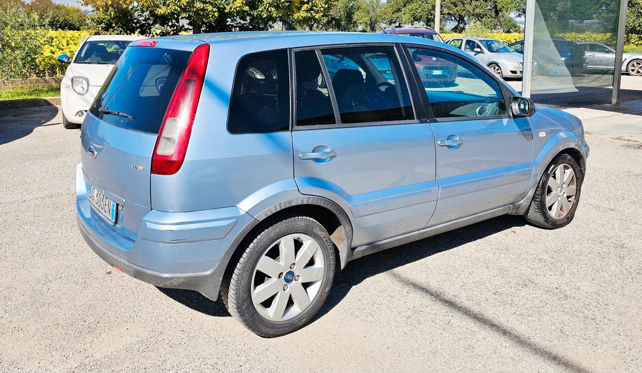 Ford Fusion 1.6 TDCi 5p. Collection
