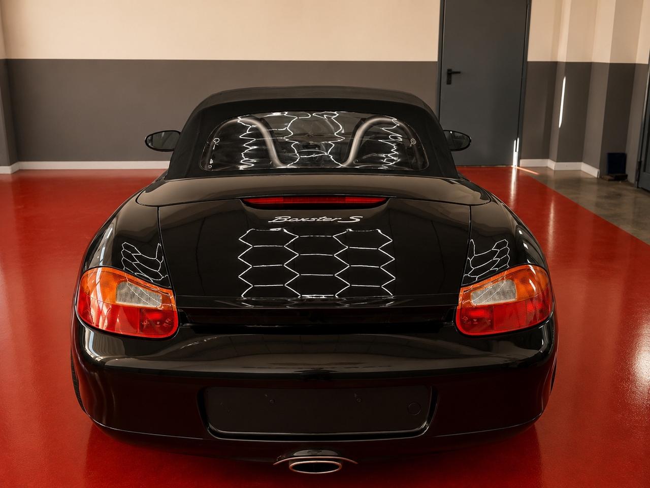 Porsche Boxster 2.5i 24V cat
