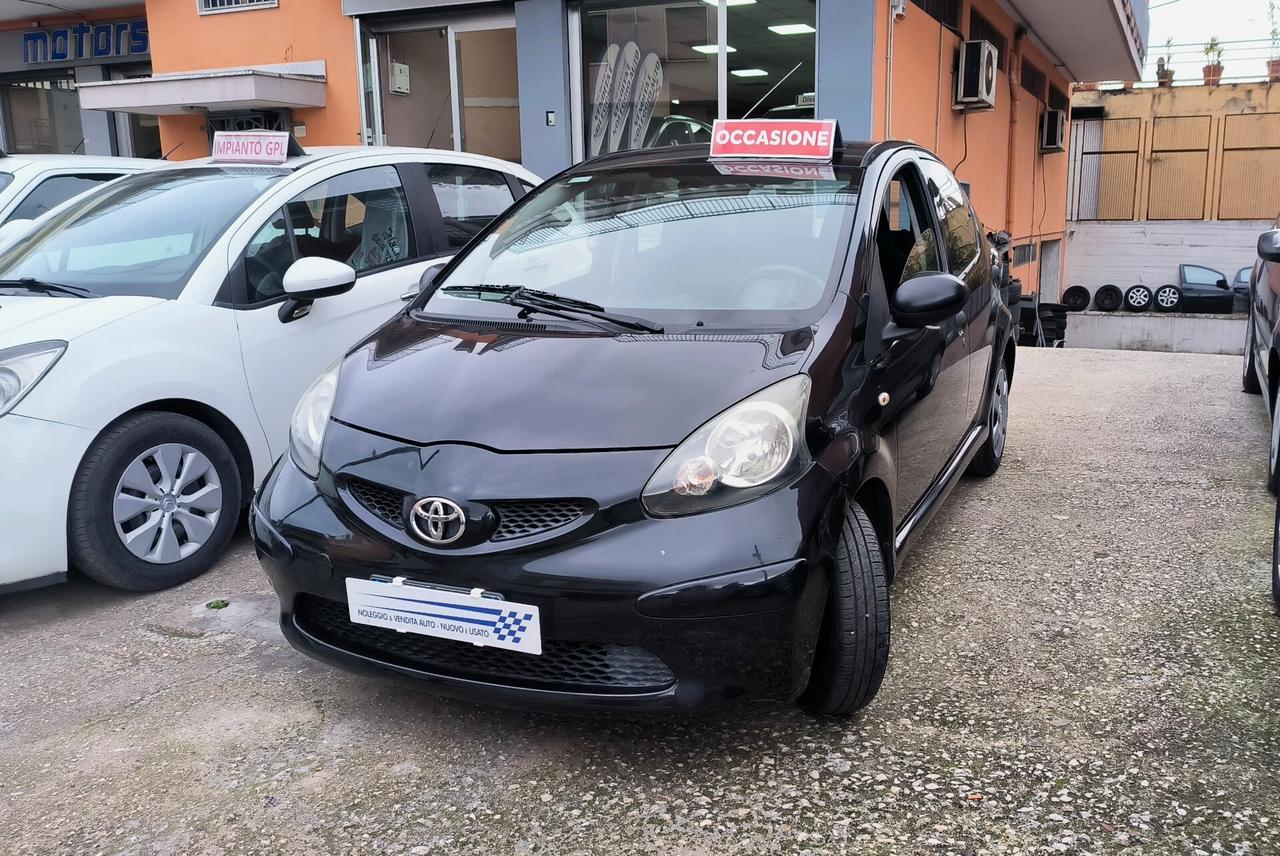 Toyota Aygo 1.0 12V VVT-i 5 porte