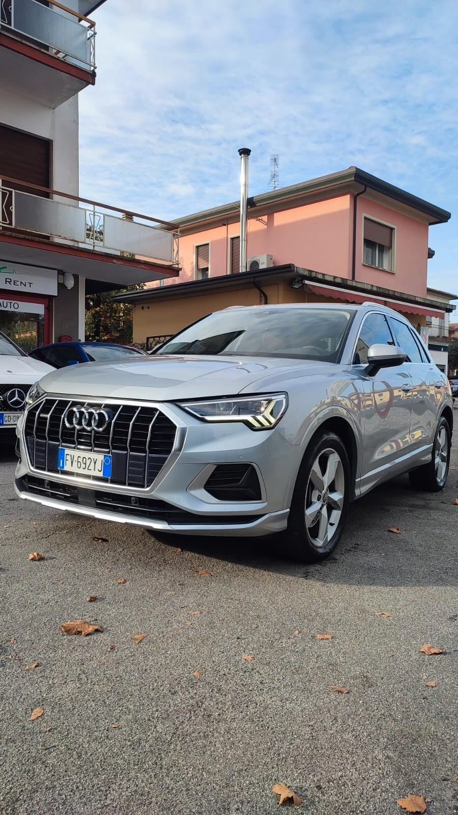 Audi Q3 40 TDI quattro S tronic Business Advanced