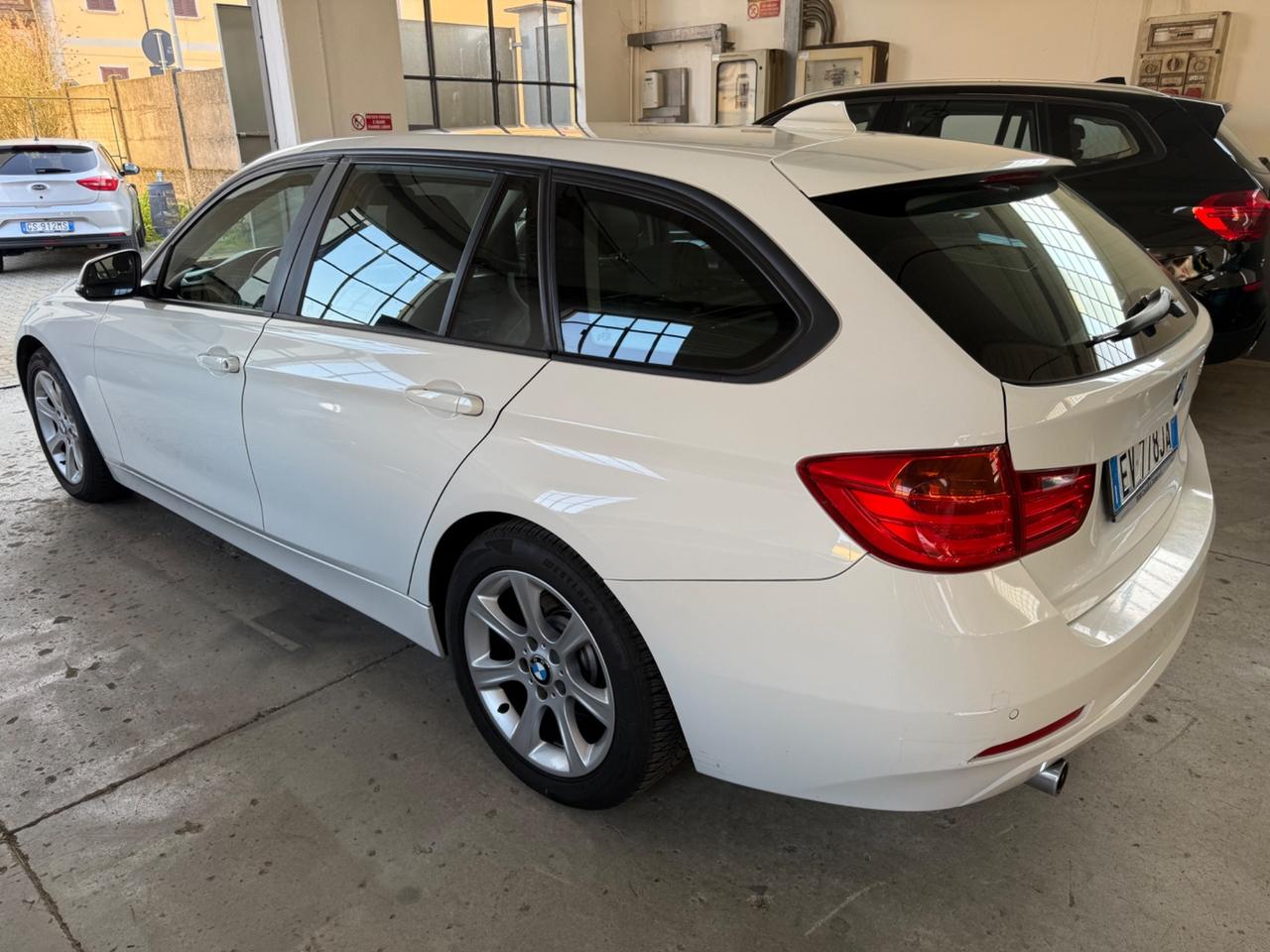 Bmw 320 320d Efficient Dynamics Touring Business aut.