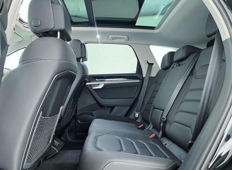 Volkswagen Touareg 3.0 V6 TDI SCR Elegance R-LINE