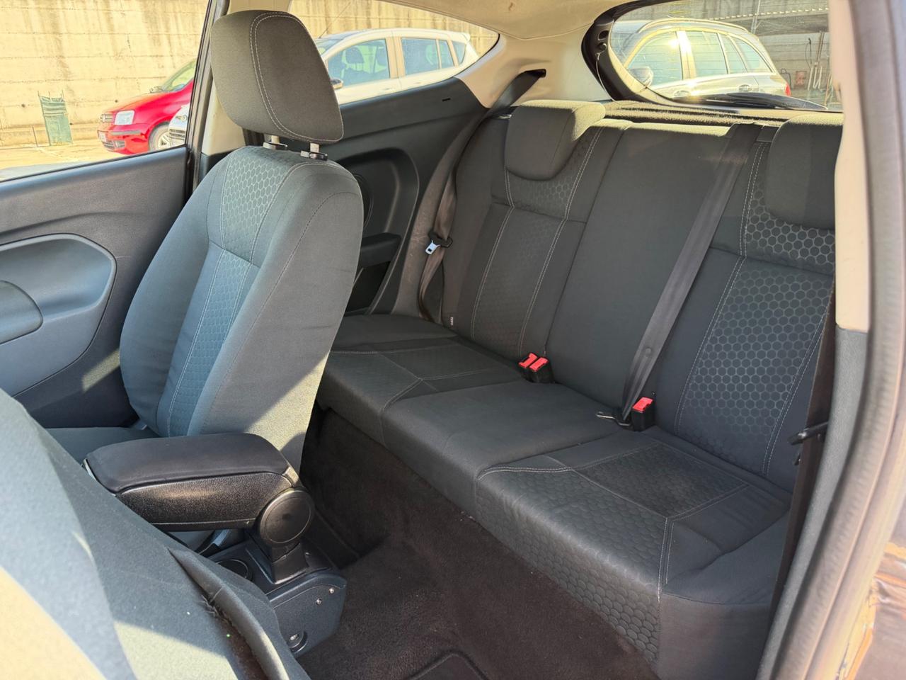 Ford Fiesta 1.4 TDCi 70CV Titanium