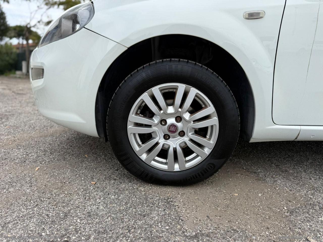 FIAT Punto 1.4 5p. EMOTION Natural Power