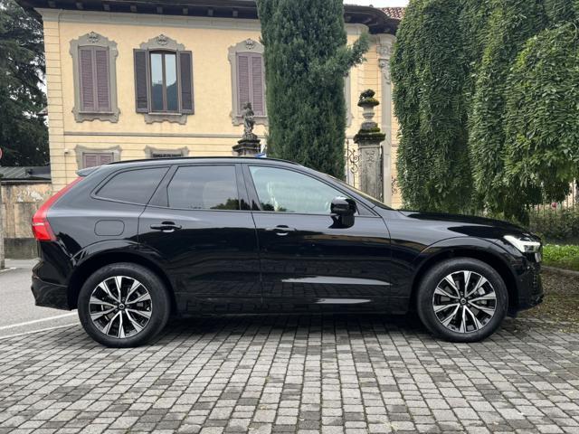 VOLVO XC60 B4 (d) AWD automatico Plus Dark
