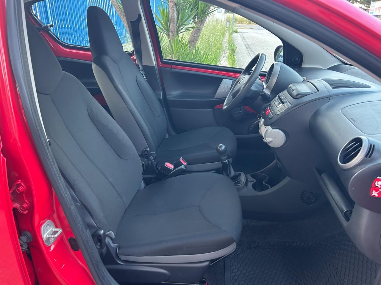 Toyota Aygo 1.0 benzina 68 cv 2012