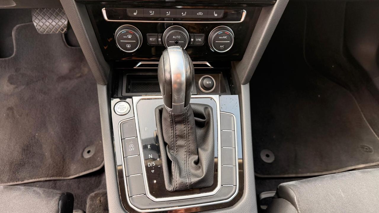 Volkswagen Passat 2.0 tdi scr dsg