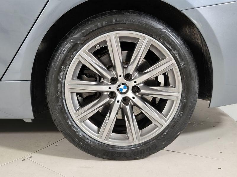 BMW Serie 5 Touring Serie 5 G31 2017 Touring Diese 520d Touring Luxury auto