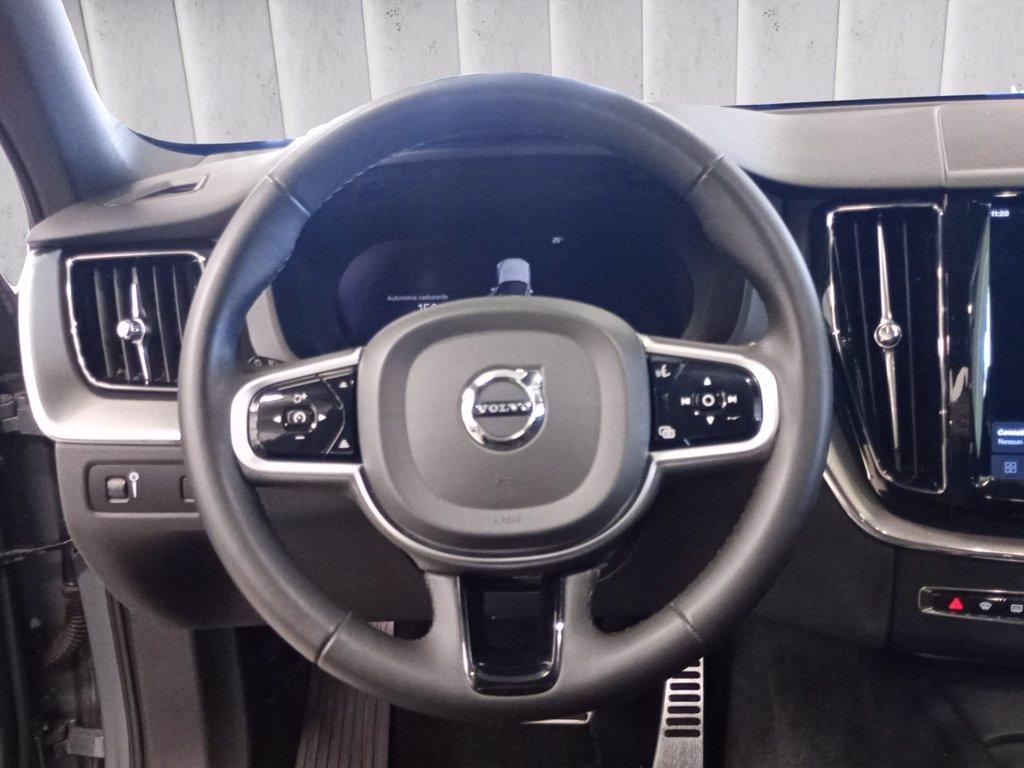 VOLVO XC60 2.0 b4 R-design awd auto del 2022