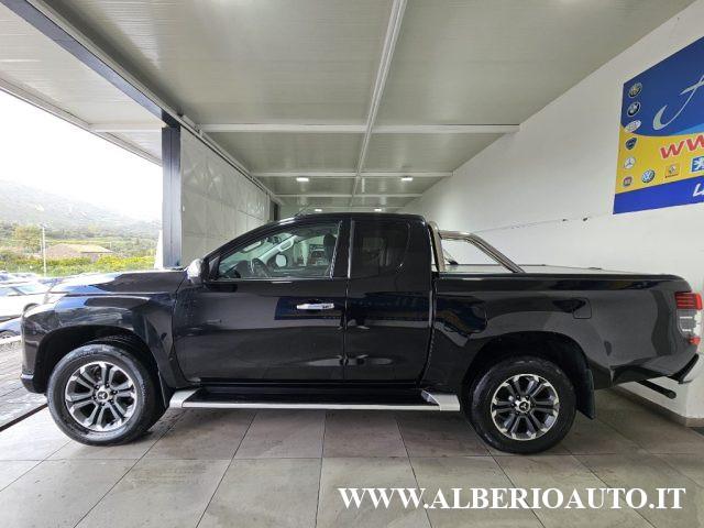 MITSUBISHI L200 2.3 D Club Cab 4x4 Super Select Intense +IVA