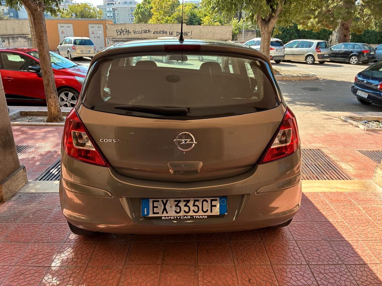 Opel Corsa 1.2 5 porte perfetta -2014