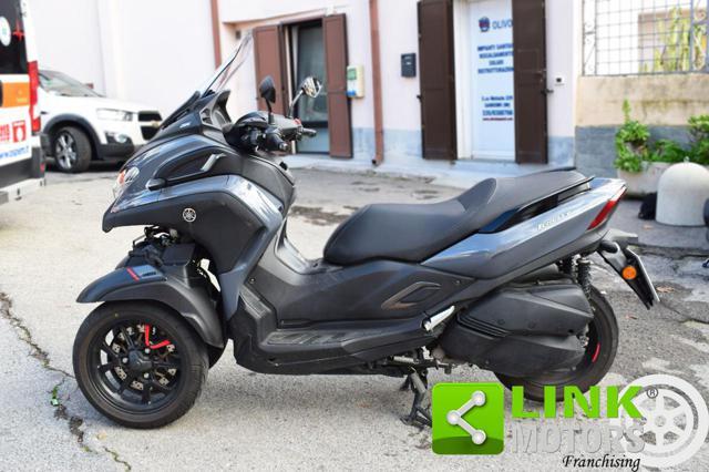 YAMAHA Tricity 300 ABS GARANZIA CASA MADRE!