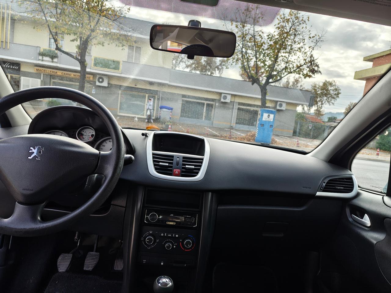 Peugeot 207 1.4 8V 75CV 5p. Energie Sport ECO GPL