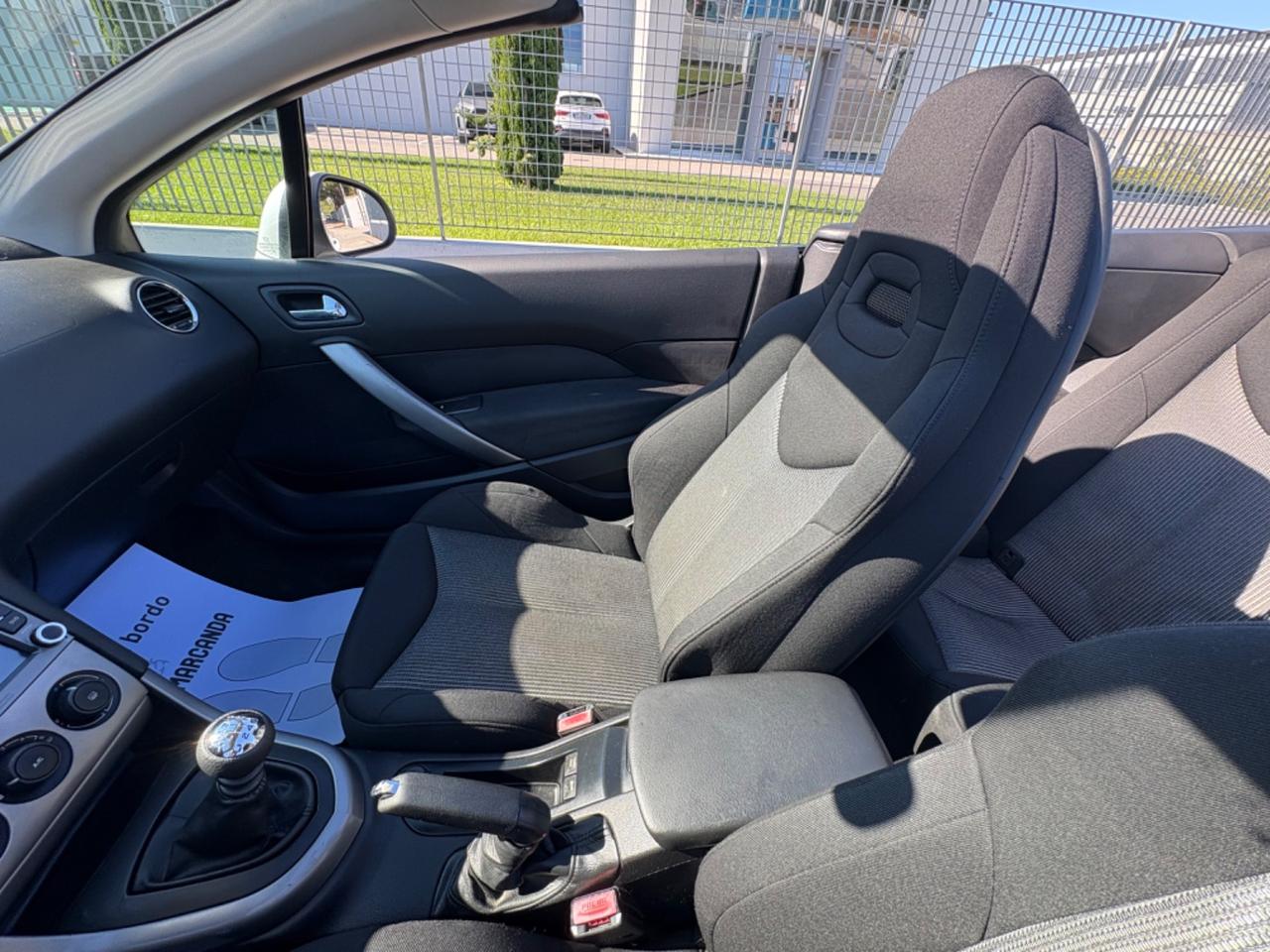Peugeot 308CC 1.6 e-HDi 112CV CABRIOLET 2011