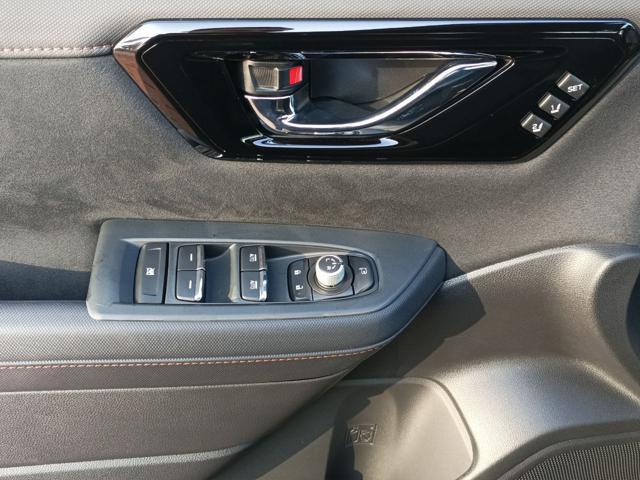 SUBARU Forester 2.0 e-Boxer MHEV CVT Lineartronic Premium