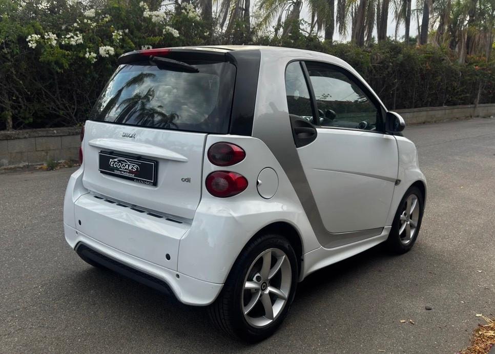 Smart ForTwo 800 40 kW passion cdi 2012