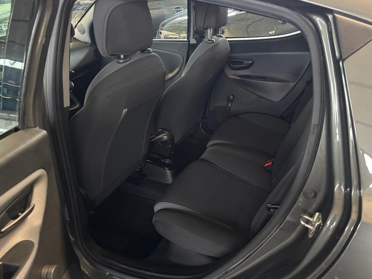 Lancia Ypsilon 0.9 TwinAir 85 CV Metano Ecochic Platinum